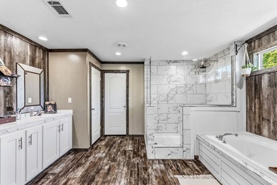 Charming 2020 manufactured farmhouse-style home on nearly an - photo 8
