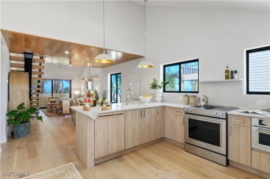 Coastal Elegence along Captiva's coastline, where luxury and - photo 6