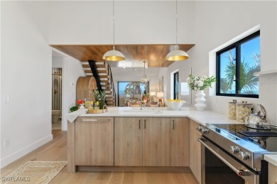 Coastal Elegence along Captiva's coastline, where luxury and - photo 8