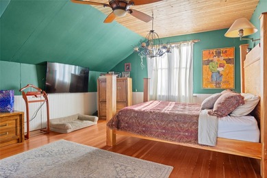 Great opportunity to own a heritage home in Summerland. This - photo 20