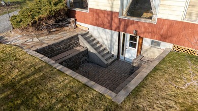 Great opportunity to own a heritage home in Summerland. This - photo 30