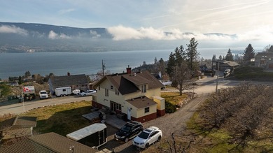 Great opportunity to own a heritage home in Summerland. This - photo 31