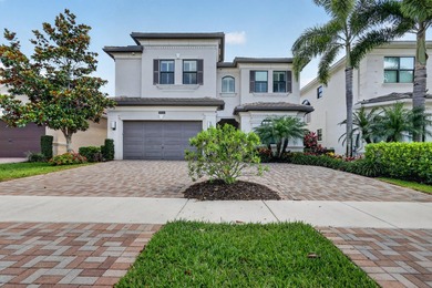 SHOWINGS START ON SATURDAY 05/23 AT 10:30AM Experience the - photo 1