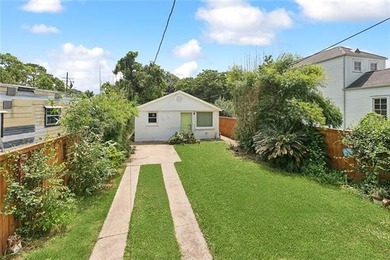 (private lake, pond, coastal) Home For Sale in New Orleans Louisiana