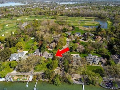 Lake Home Sale Pending in West Bloomfield, Michigan