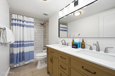Move in and start living -- this fully remodeled townhome has - photo 11