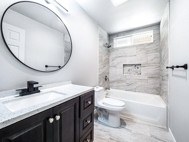 Well-maintained 3BD/2BA home on a concrete slab foundation - photo 8