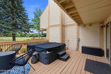 Move in and start living -- this fully remodeled townhome has - photo 23