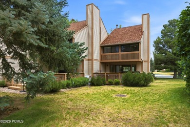 Move in and start living -- this fully remodeled townhome has - photo 27