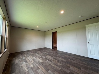 VRM: Sellers will entertain offers between $179,000-$189,000 - photo 28