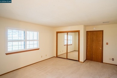Enjoy the perfect combination of comfort and style in this - photo 5