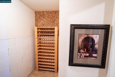 Enjoy the perfect combination of comfort and style in this - photo 10