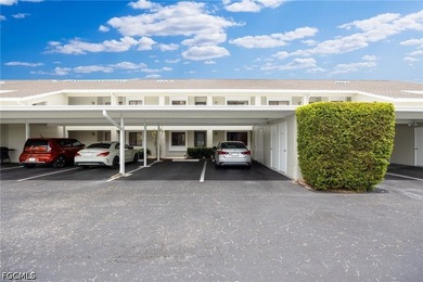 Boater's Paradise in the heart of Southeast Cape Coral! Enjoy - photo 3