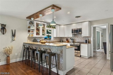 Nestled in the highly desirable Riverside McGregor neighborhood - photo 9