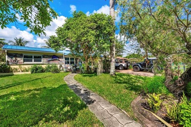 REDUCED PRICE! MOTIVATED, OCEAN ACCESS, WALK TO WORSHIP - photo 3