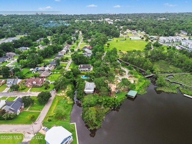 Wake up every day to breathtaking waterfront views and - photo 21