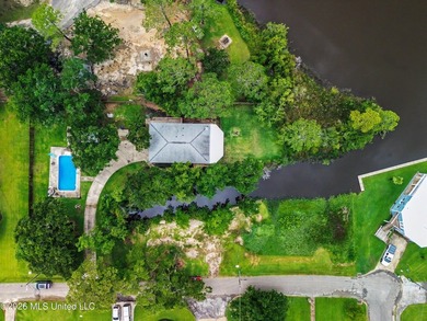 Wake up every day to breathtaking waterfront views and - photo 22