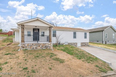 Watts Bar Lake Home For Sale in Loudon Tennessee