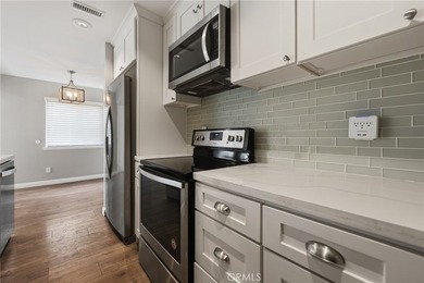 Recently renovated within the well-located Huntington Gardens - photo 14