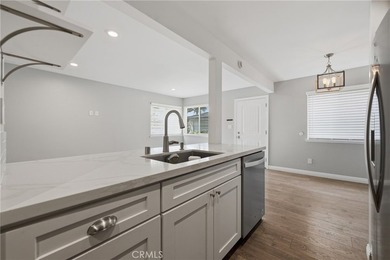 Recently renovated within the well-located Huntington Gardens - photo 15