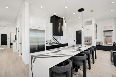 Perfectly positioned on the bay and masterfully constructed by - photo 17