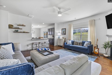 Welcome to this beautiful 4-bedroom, 2.5-bath home located in - photo 8