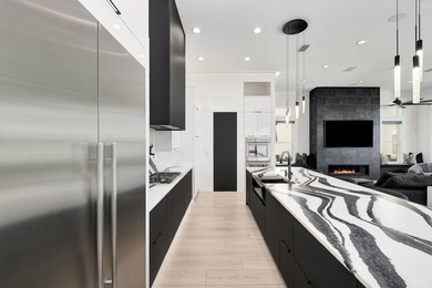 Perfectly positioned on the bay and masterfully constructed by - photo 19