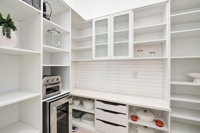 Perfectly positioned on the bay and masterfully constructed by - photo 20