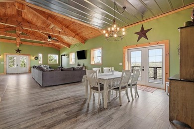 Welcome to 2649 Wildwood Rd, a private cabin-style retreat - photo 20