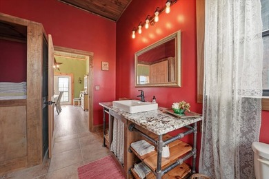 Welcome to 2649 Wildwood Rd, a private cabin-style retreat - photo 22