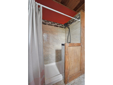 Welcome to 2649 Wildwood Rd, a private cabin-style retreat - photo 23