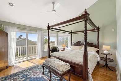 BIRD ROCK SUMMER RENTAL - House & Studio Cottage. Tucked away in - photo 25