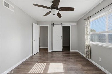 Recently renovated within the well-located Huntington Gardens - photo 27