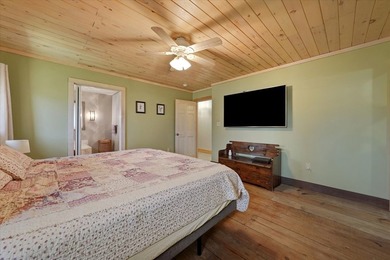 Welcome to 2649 Wildwood Rd, a private cabin-style retreat - photo 31