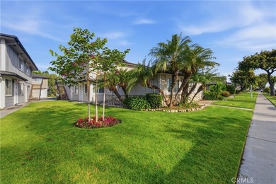Recently renovated within the well-located Huntington Gardens - photo 33