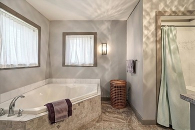 Welcome to 2649 Wildwood Rd, a private cabin-style retreat - photo 34