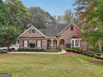 Lake Home For Sale in Suwanee, Georgia