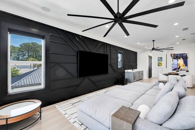 Perfectly positioned on the bay and masterfully constructed by - photo 44