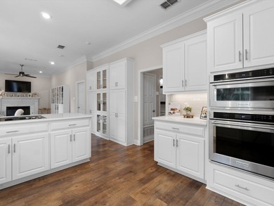 Take a look at this classic charmer. This stunning home is full - photo 11