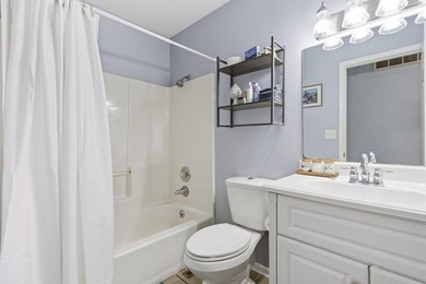 Located in an attractive, established neighborhood in Stockton - photo 13