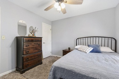 Located in an attractive, established neighborhood in Stockton - photo 19