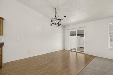 Welcome to 1262 Heber Avenue. This turnkey, well-maintained home - photo 20