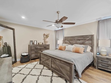 Take a look at this classic charmer. This stunning home is full - photo 20