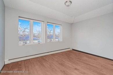 Welcome to 2981 Hylan Boulevard, a truly unique opportunity - photo 21