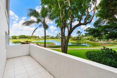 This beautifully updated first-floor condo offers 3 bedrooms, 2 - photo 26