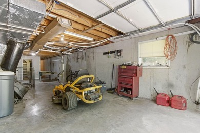 Located in an attractive, established neighborhood in Stockton - photo 28