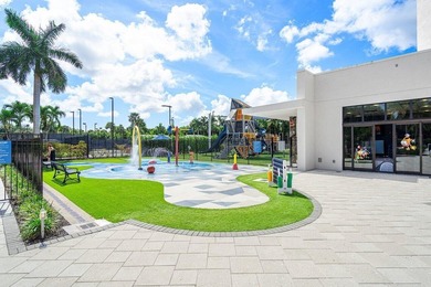 This beautifully updated first-floor condo offers 3 bedrooms, 2 - photo 45