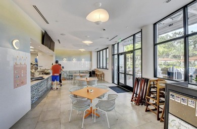 This beautifully updated first-floor condo offers 3 bedrooms, 2 - photo 59