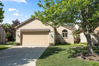 Lake Condo For Sale in Farmington Hills, Michigan