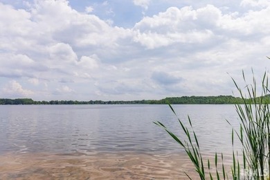 Premier lakefront building site now available at The Oaks. Lot 4 - photo 18